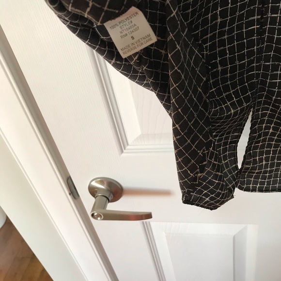 Pattern Blouse- Size S - Picture 9 of 9